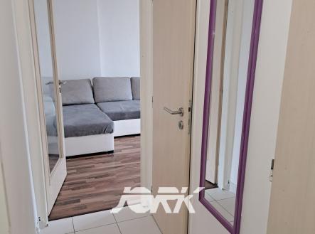 Pronájem bytu, 1+1, 39 m²