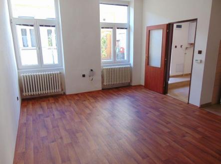 Pronájem bytu, 1+kk, 35 m² obrázek