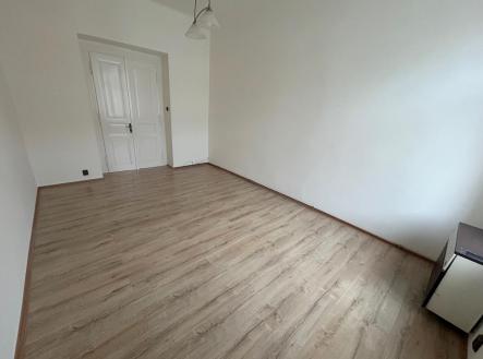 Pronájem bytu, 1+1, 37 m²