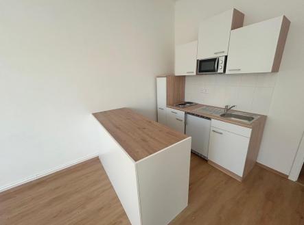 Pronájem bytu, 1+kk, 30 m²