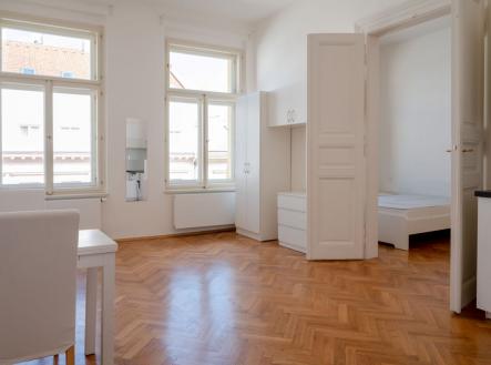 Pronájem bytu, 2+kk, 45 m²