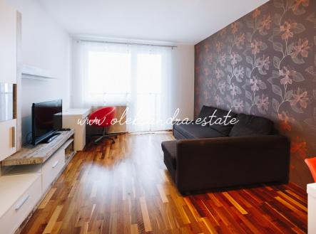 Pronájem bytu, 1+kk, 32 m²
