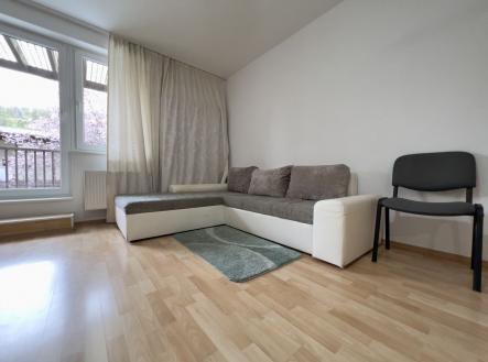 Pronájem bytu, 1+kk, 37 m²