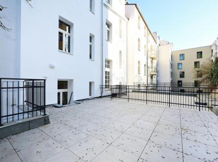 Pronájem bytu, 1+kk, 59 m²