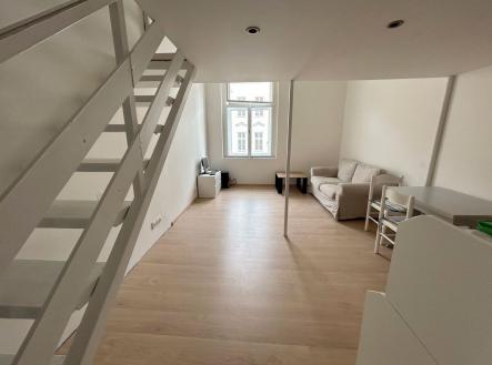 Pronájem bytu, 1+1, 37 m²