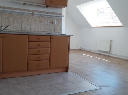 Pronájem bytu, 1+kk, 33 m²