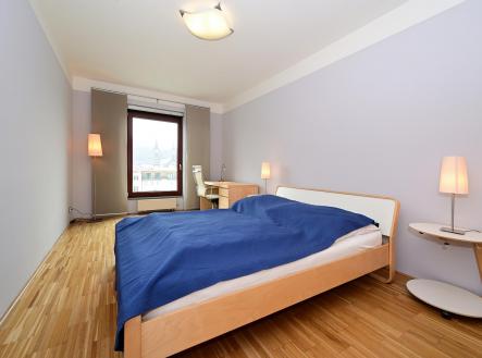 Pronájem bytu, 2+kk, 77 m²