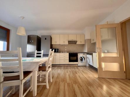 Pronájem bytu, 3+kk, 109 m²