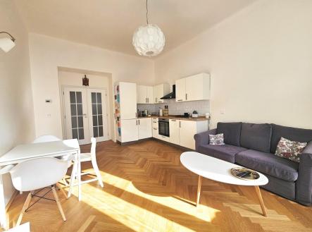 Pronájem bytu, 2+kk, 52 m²