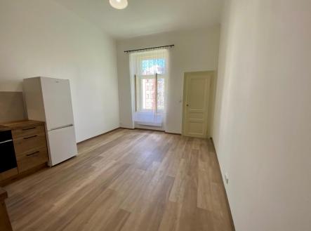 Pronájem bytu, 2+1, 80 m²