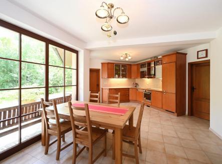 Pronájem domu/vily, 320 m²