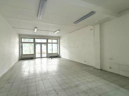 Pronájem obchodní prostor, 74 m²