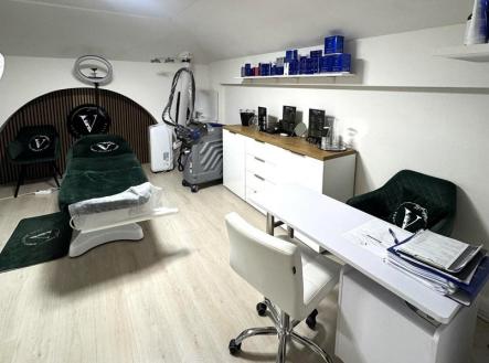 Pronájem obchodní prostor, 95 m²