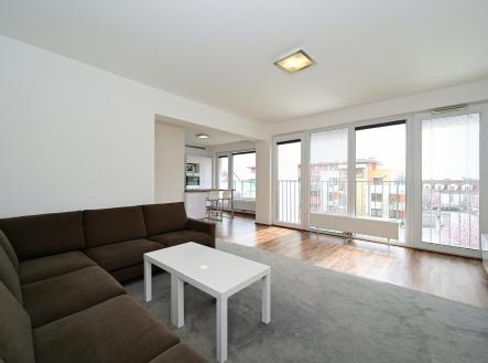 Pronájem bytu, 3+kk, 77 m²