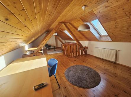 Pronájem bytu, 2+kk, 75 m²