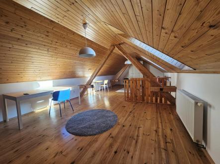 Pronájem bytu, 2+kk, 75 m²