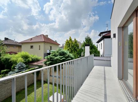 Pronájem bytu, 1+kk, 56 m²