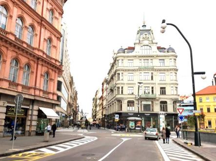 Pronájem obchodní prostory, 195 m²