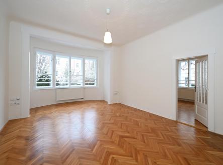 Pronájem kanceláře, 73 m²