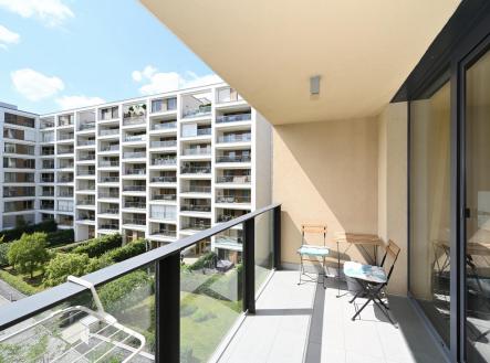 Pronájem bytu, 2+kk, 72 m²