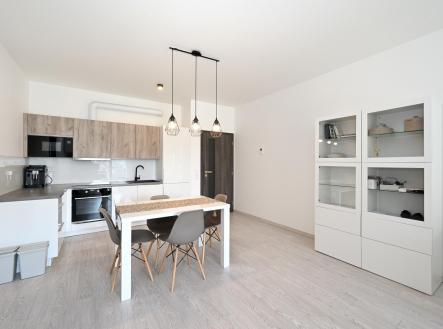 Pronájem bytu, 2+kk, 72 m²