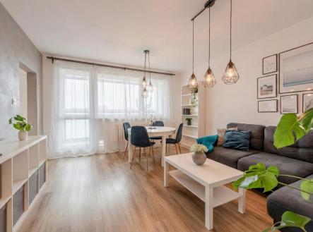 Pronájem bytu, 3+1, 77 m²