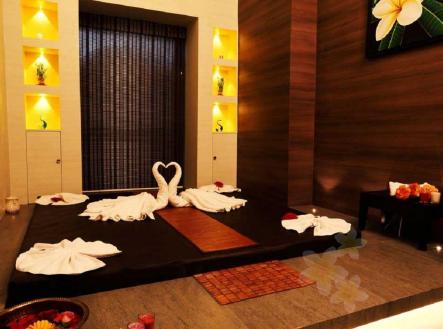 Pronájem obchodní prostor, 215 m²