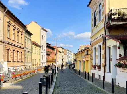 Prodej nájemního domu, 2 600 m²