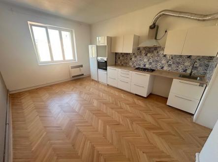 Pronájem bytu, 3+kk, 70 m²
