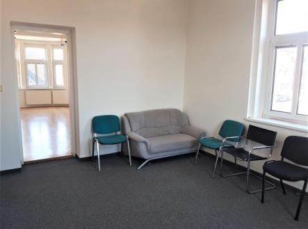 Pronájem kanceláře, 135 m²