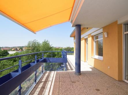 Pronájem bytu, 5+kk, 186 m²