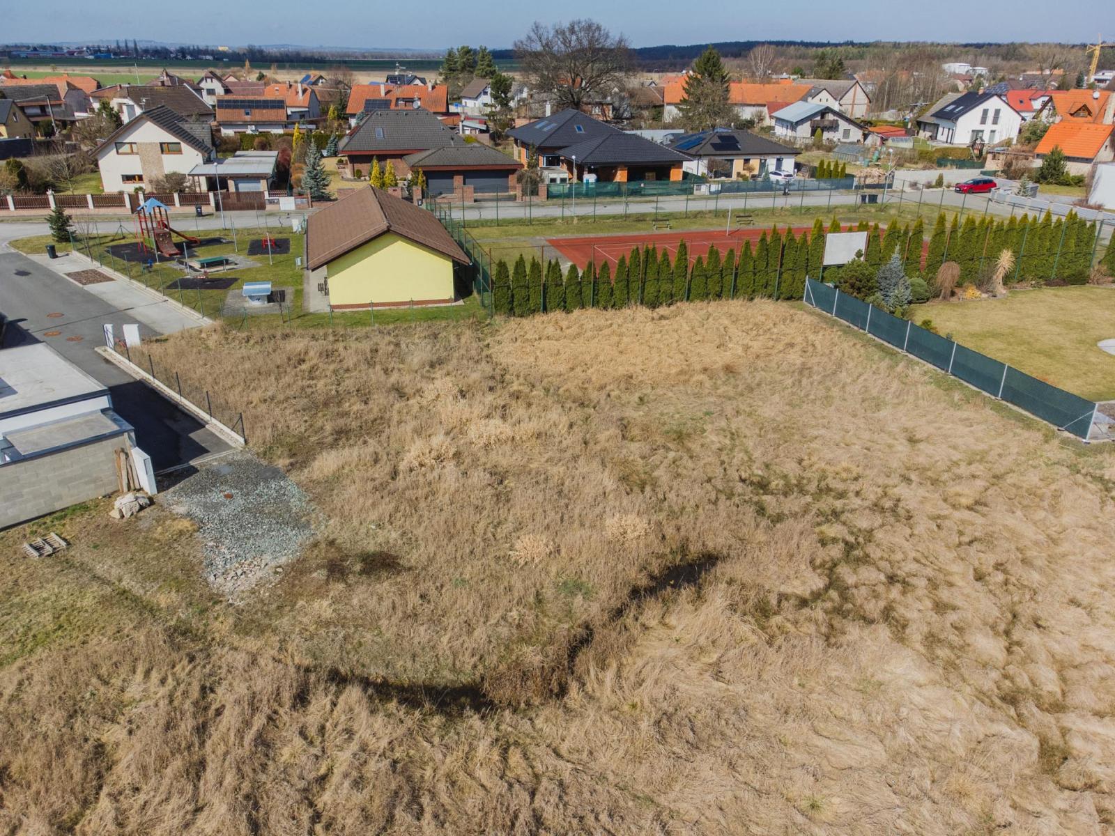 pozemek HK-2 (1).jpg