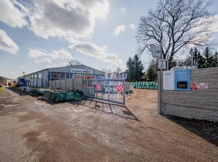 Pronájem skladovací prostor, 1 160 m²