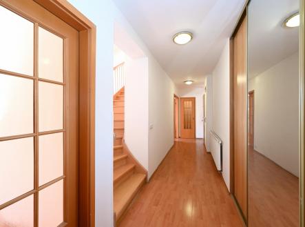 Pronájem bytu, 3+kk, 87 m²