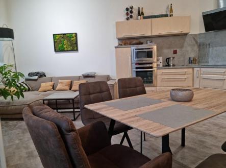 Pronájem bytu, 3+kk, 87 m²