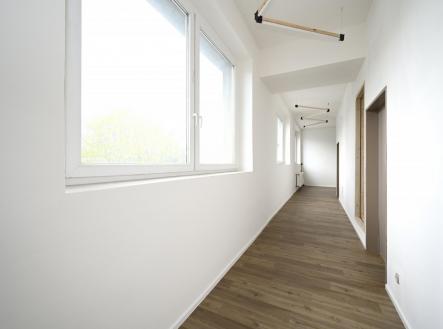 Pronájem komerčního objektu, jiný, 49,9 m²