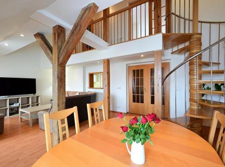 Pronájem bytu, 2+1, 85 m²