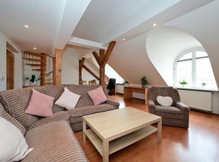 Pronájem bytu, 2+1, 85 m²