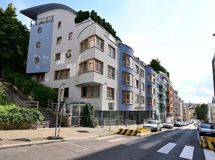 Pronájem bytu, 3+kk, 123 m²