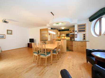 Pronájem bytu, 3+kk, 123 m²