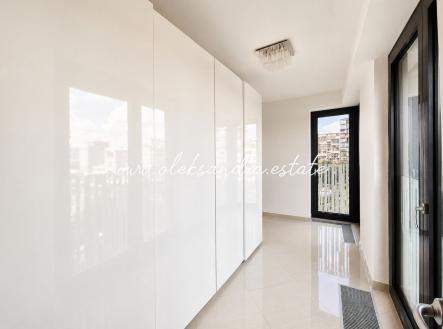 Pronájem bytu, 2+kk, 61 m²
