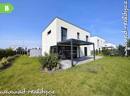 Pronájem - dům/vila, 160 m²
