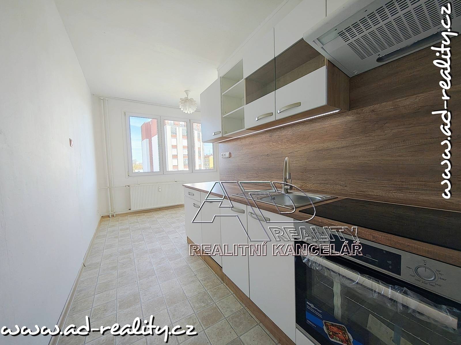 AD-reality, realitní kancelář