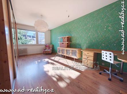 AD-reality, realitní kancelář