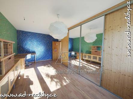 AD-reality, realitní kancelář