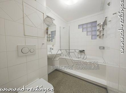 AD-reality, realitní kancelář