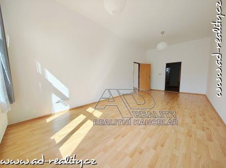 Pronájem bytu, 2+1, 77 m²