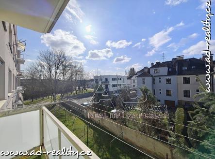 AD-reality, realitní kancelář