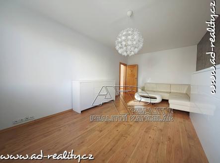 AD-reality, realitní kancelář