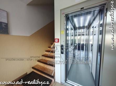 AD-reality, realitní kancelář